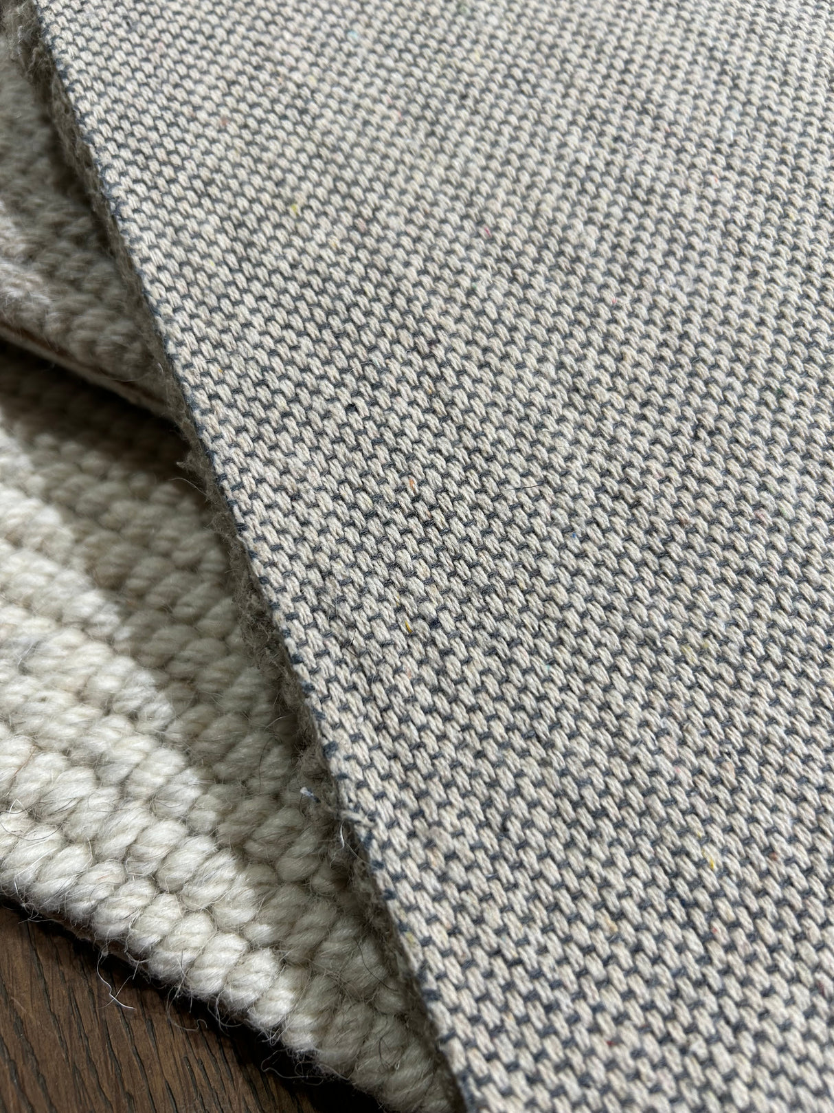 Brunton Luxurious Wool Loop Carpet